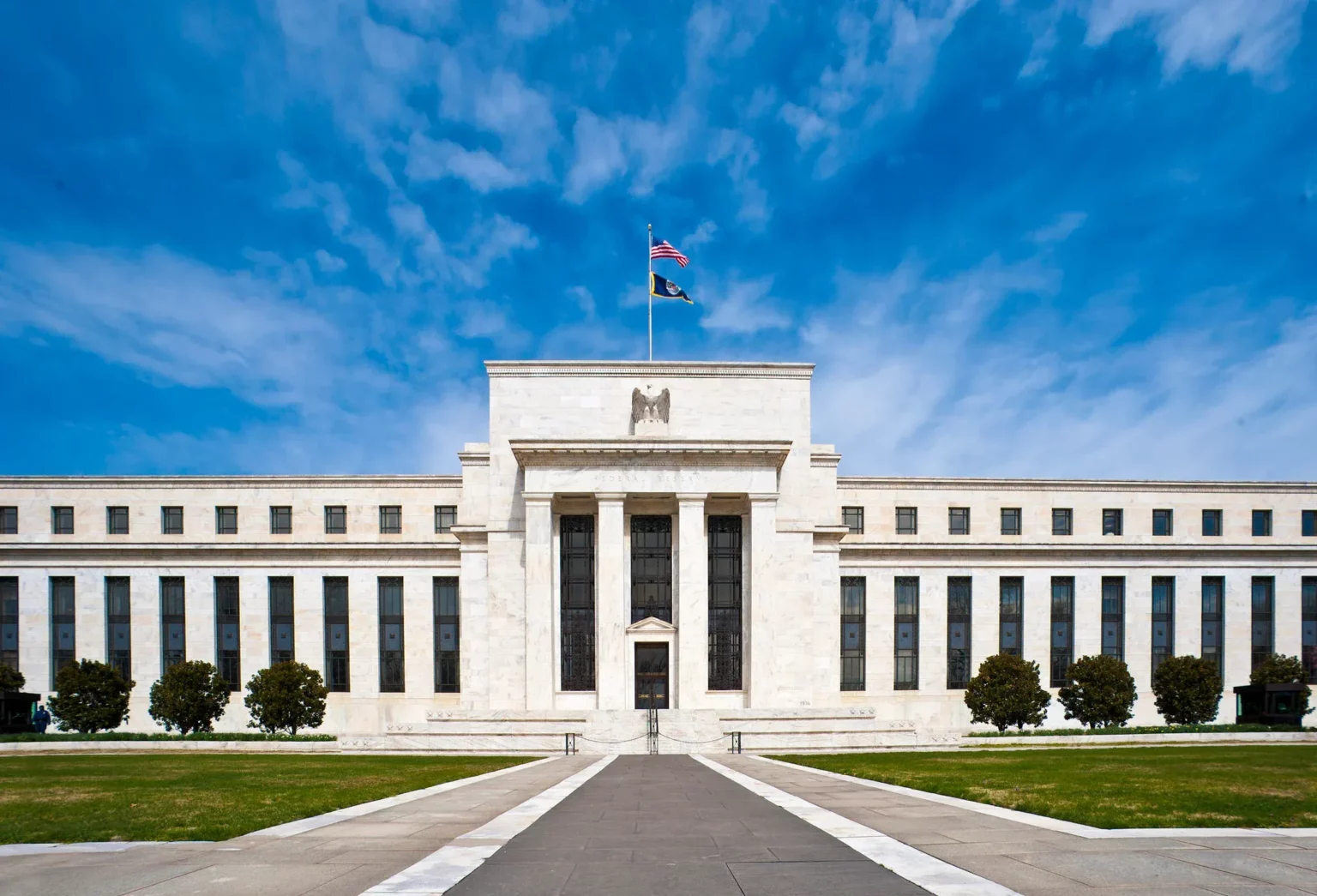 o banco central dos estados unidos considera um novo corte nas taxas mesmo com o crescimento da infla o 47dd21f0