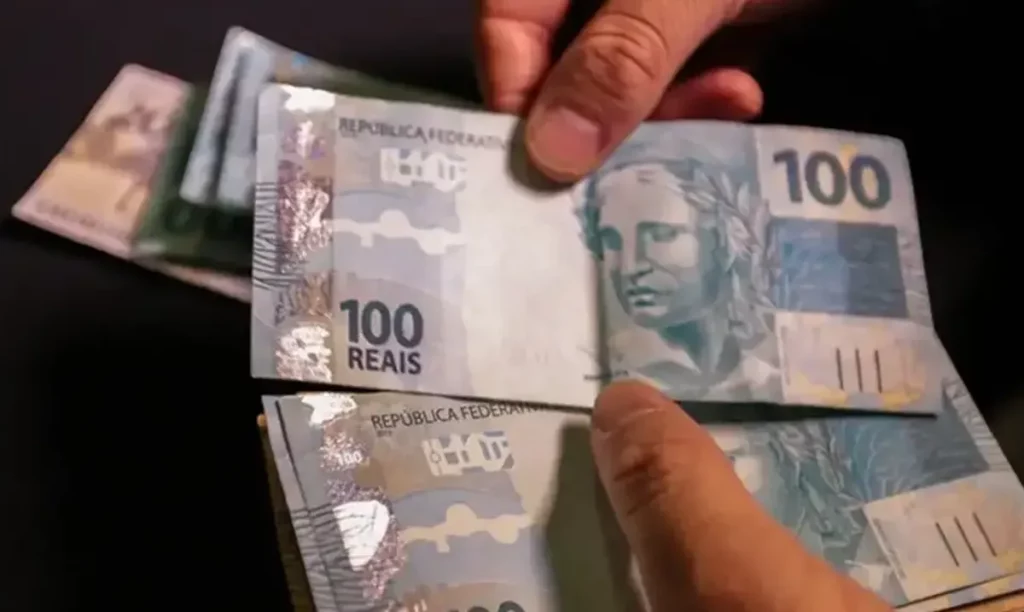 seu nome pode estar na lista do dinheiro esquecido digite seu cpf e descubra em segundos 24f4af3b