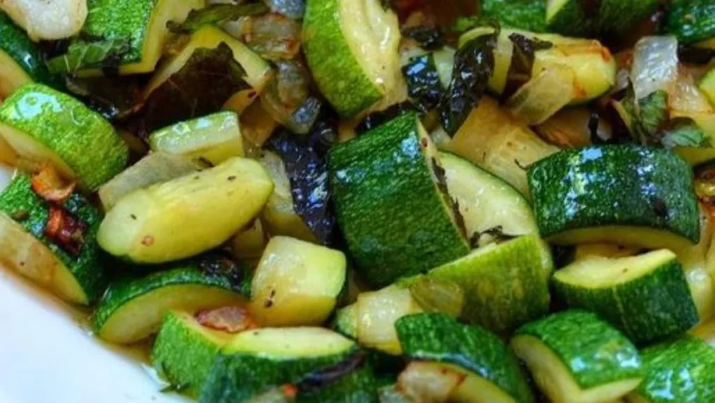 abobrinha refogada um jeito simples e delicioso de fazer 078801e7