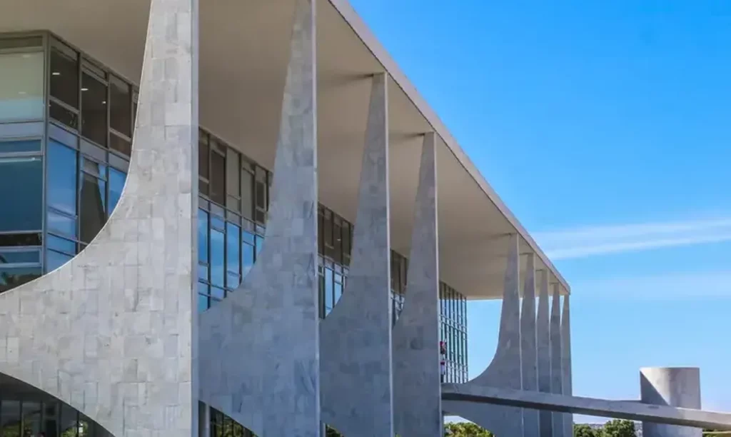 comunicado importante sobre o bolsa fam lia e p de meia veja 78cac5b6