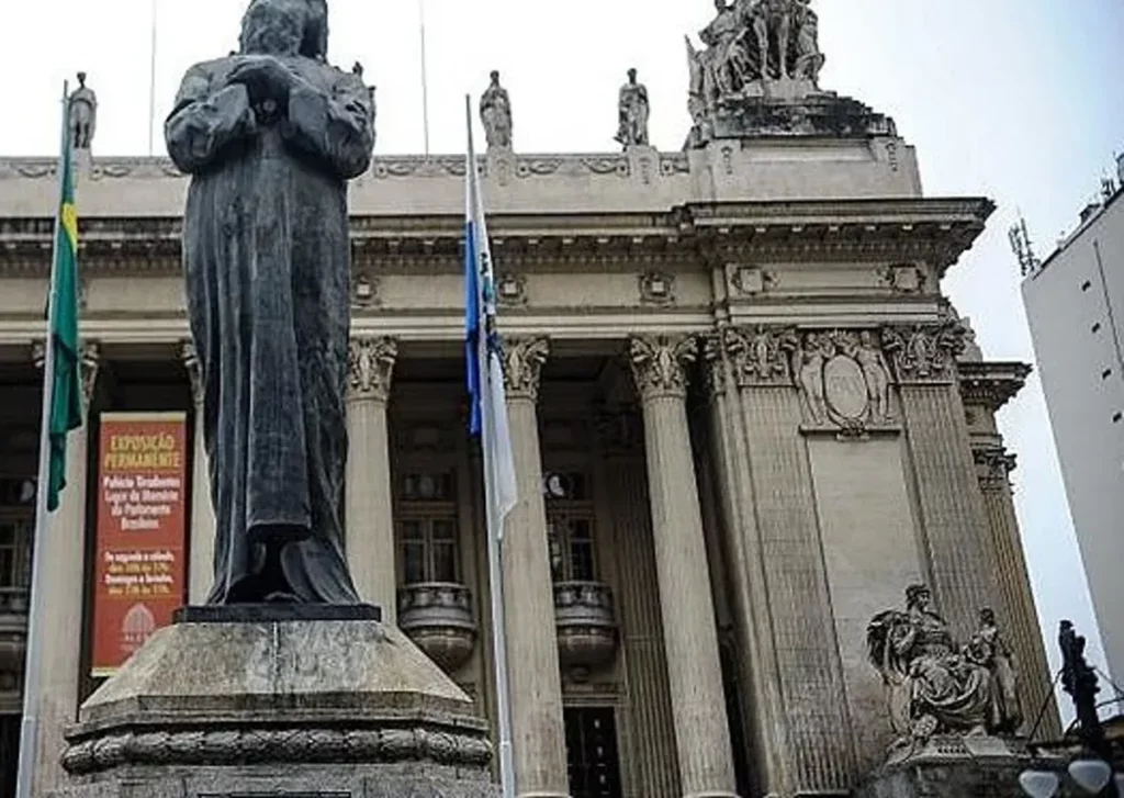 veja a lista de feriados no m s de abril 2025 datas e celebra es 5de6ea4a